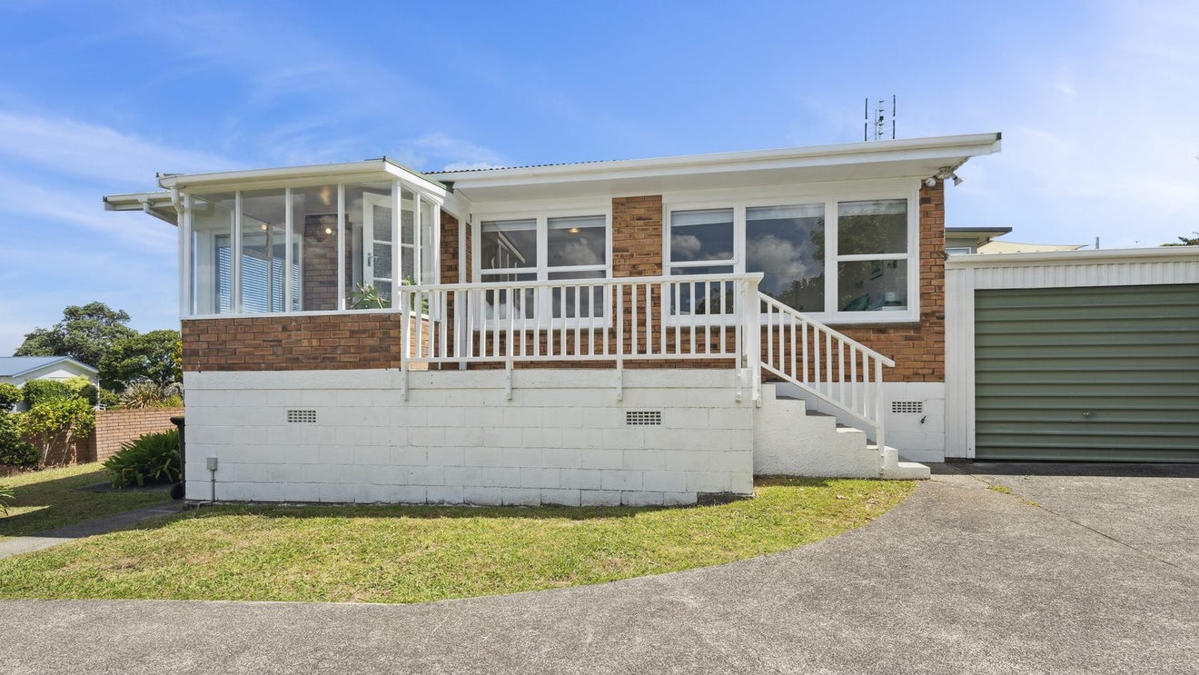1/239 Glamorgan Drive, Torbay, Auckland - Carousel 1