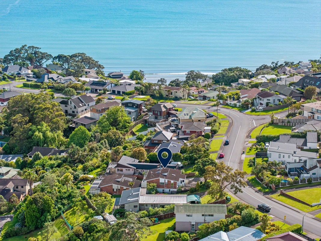 69 Marellen Drive, Red Beach, Whangaparaoa - Carousel 2