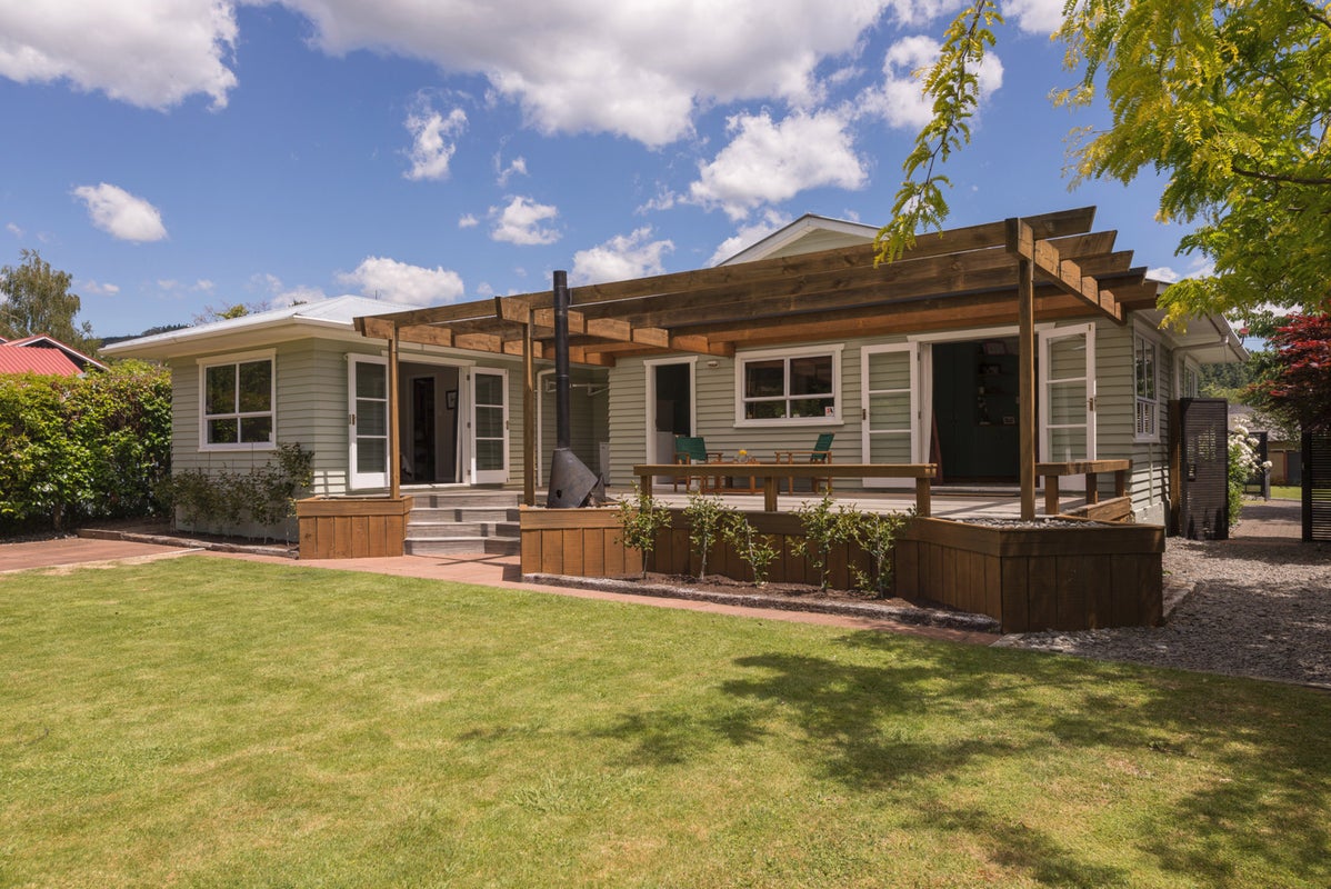 6 Fairley Road, Lynmore, Rotorua - Carousel 2
