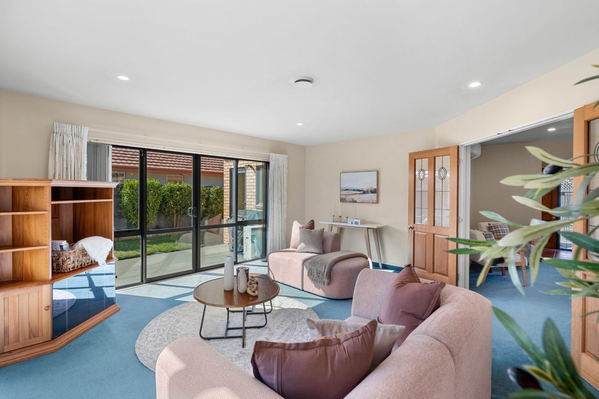 6 Virtue Place, Bishopdale, Christchurch - Carousel 2