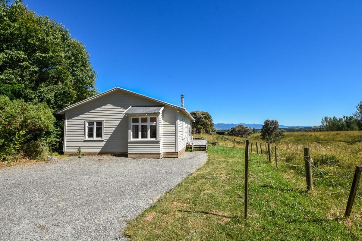 15 Millars Road, Ponatahi, Carterton - Carousel 1