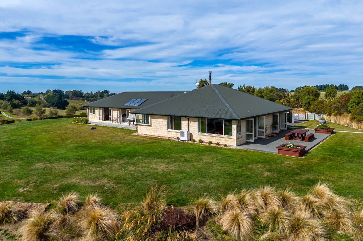 355 Downs Road, Geraldine - Carousel 20
