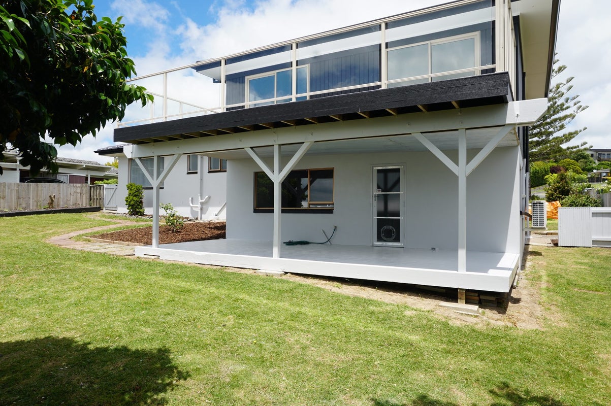 7 Sunnyview Avenue, Shelly Park, Auckland - Carousel 21