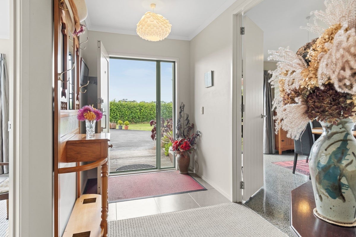 1321 Mangorei Road, Mangorei, New Plymouth - Carousel 2
