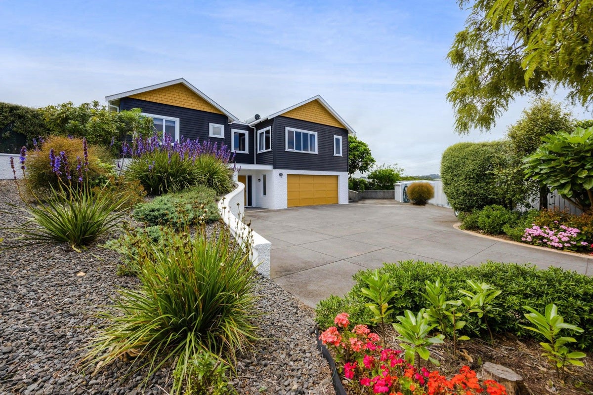 157C Barrett Road, Whalers Gate, New Plymouth - Carousel 2