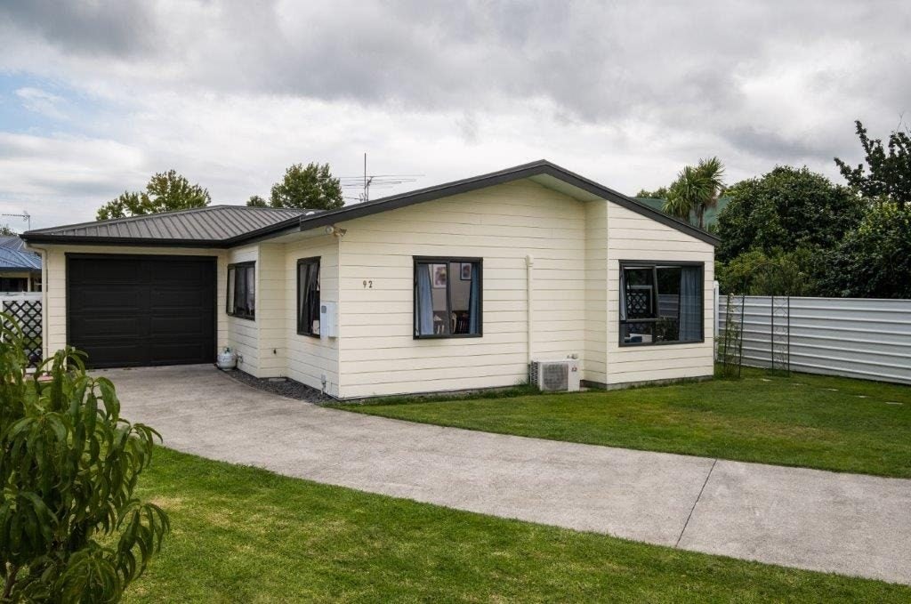 92 Ormond Road, Whataupoko, Gisborne - Carousel 1
