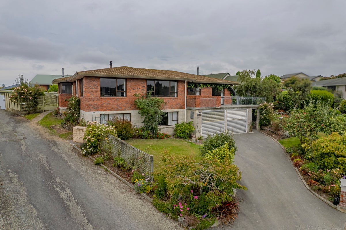 24 Stirling Place, Marchwiel, Timaru - Carousel 1