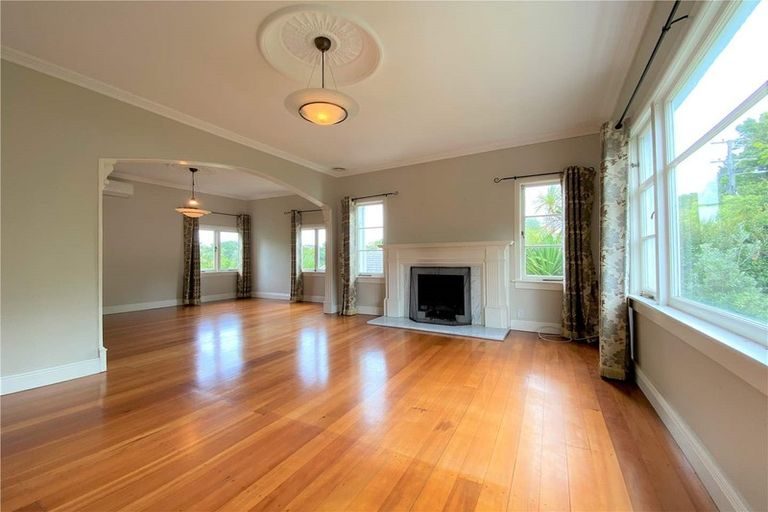 11 Glover Road, St Heliers, Auckland - Carousel 2