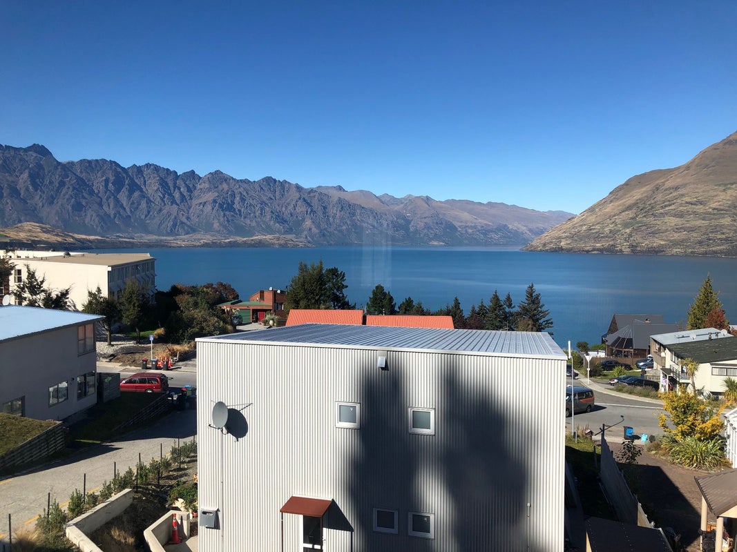 28A Sainsbury Road, Fernhill, Queenstown - Carousel 1