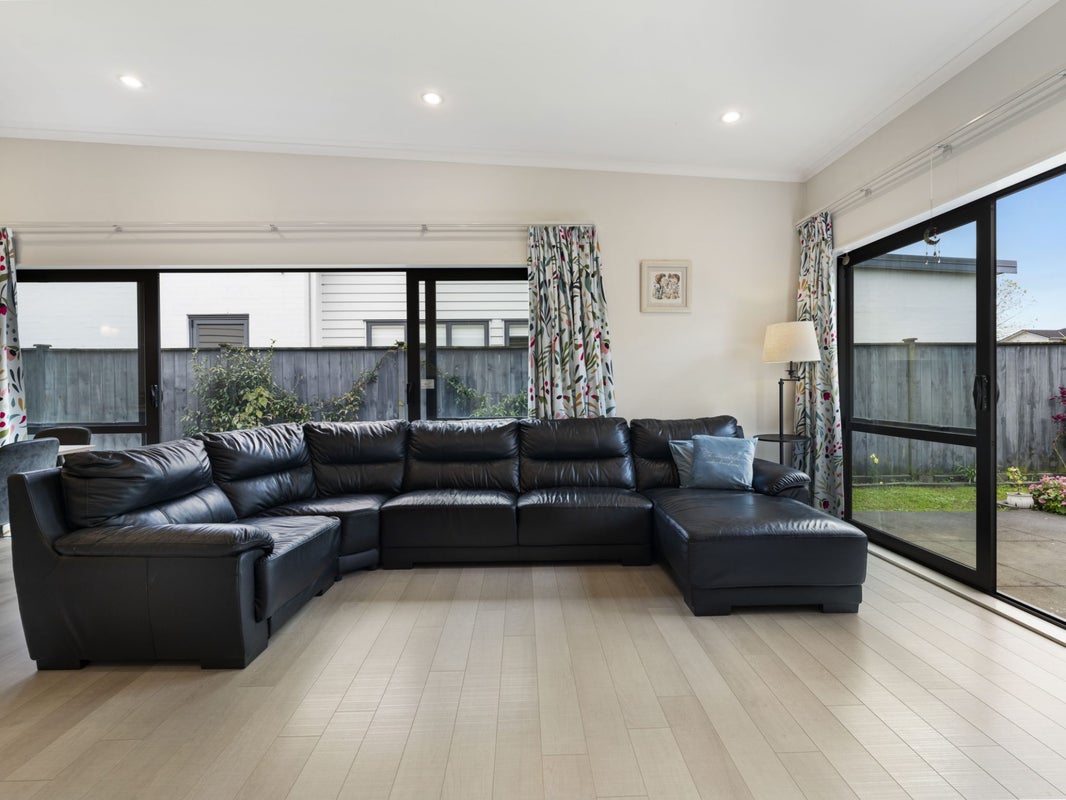 65 Costa Viva Crescent, Karaka, Papakura - Carousel 2