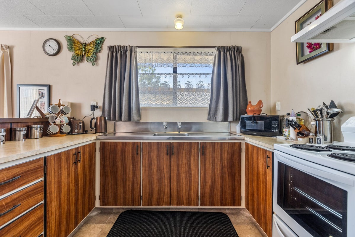 28 Oban Road, Greerton, Tauranga - Carousel 15