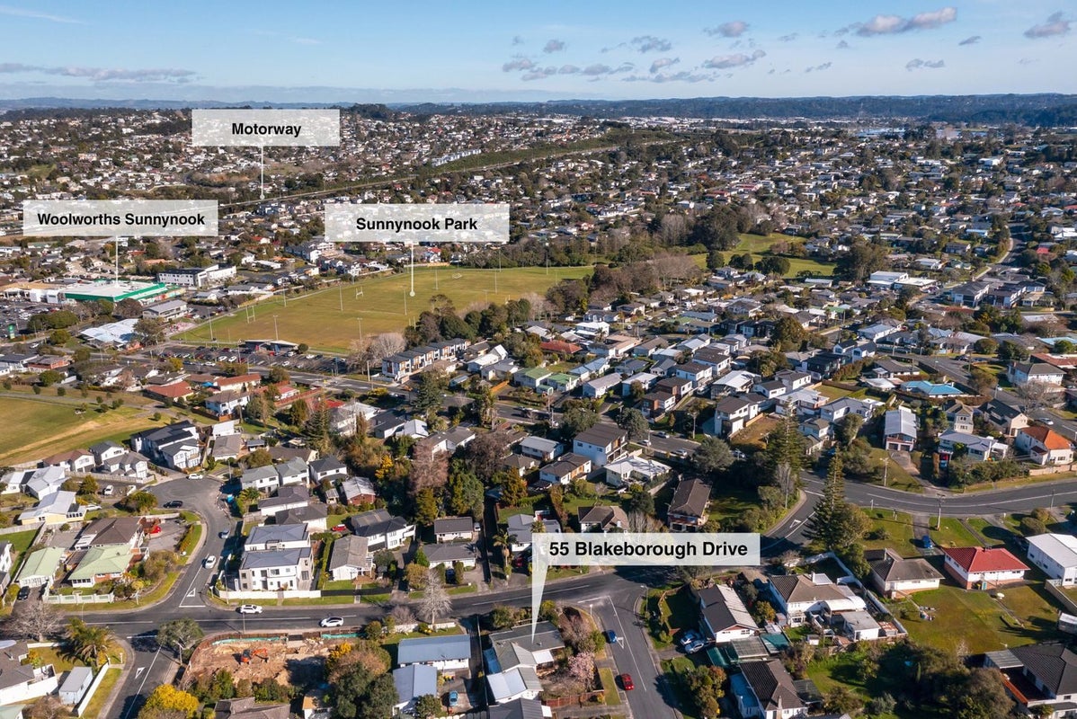 55 Blakeborough Drive, Forrest Hill, Auckland - Carousel 50