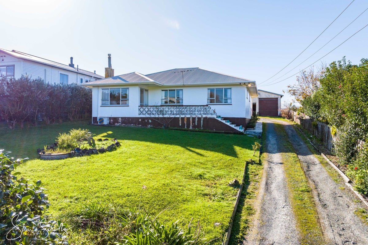 30 Bickerstaffe Road, Maungaturoto - Carousel 1