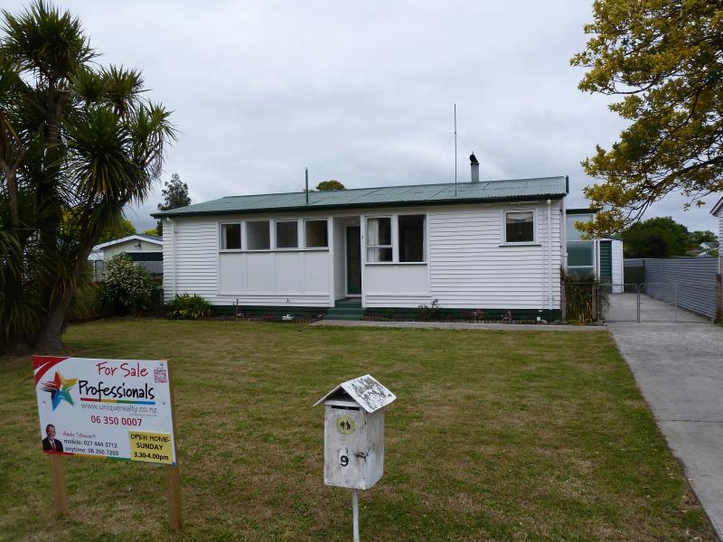 9 Wakefield Street, Awapuni, Palmerston North - Carousel 16