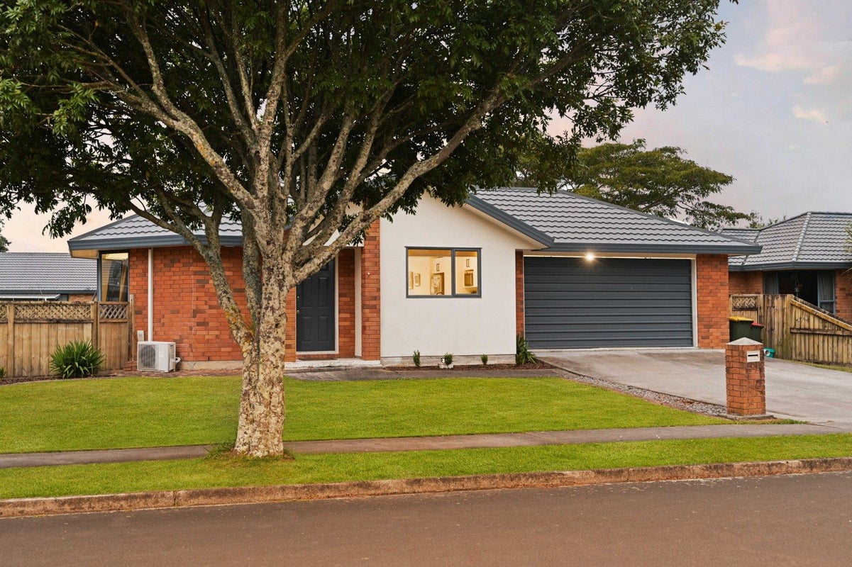 26 Aldershot Place, Nawton, Hamilton - Carousel 21