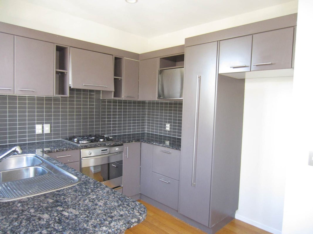 6E Carlton Gore Road, Grafton, Auckland - Carousel 17