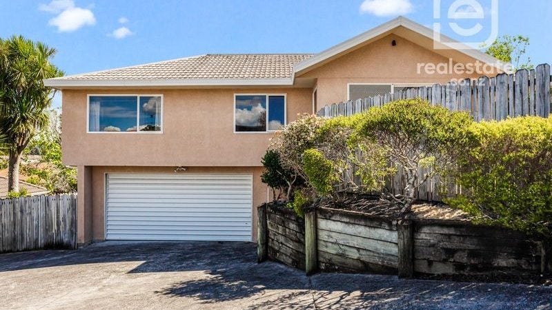 251B Royal Road, Massey, Auckland - Carousel 1