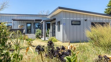 35 Seagrass Place, Otaki Beach, Otaki - Carousel 1