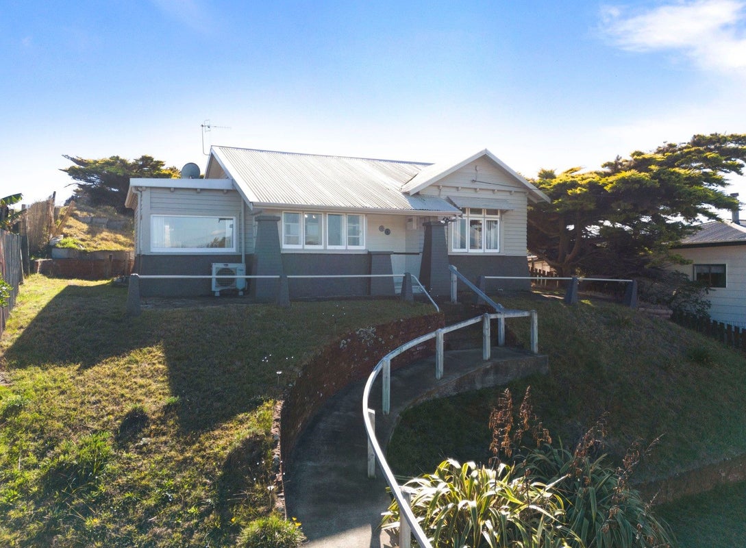 27 Bond Street, Foxton Beach, Foxton - Carousel 2
