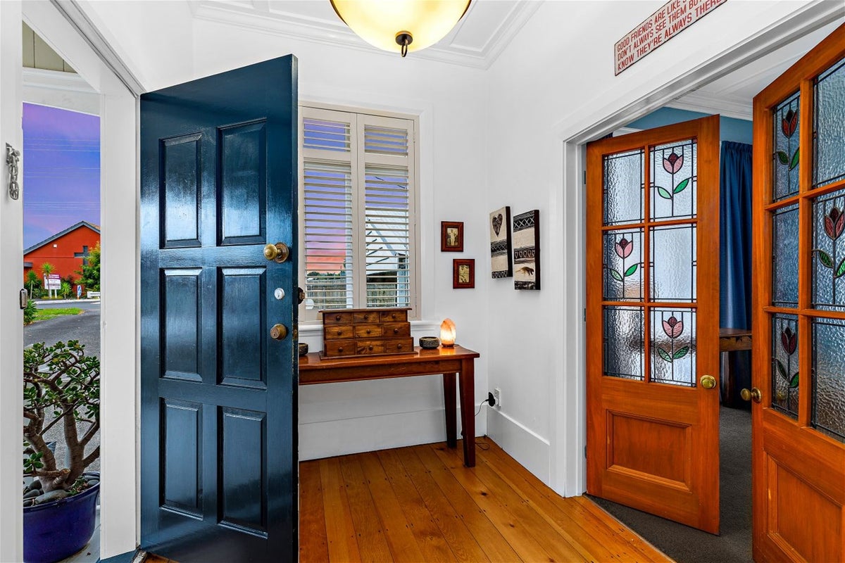 31 RIMU Street - Carousel 2