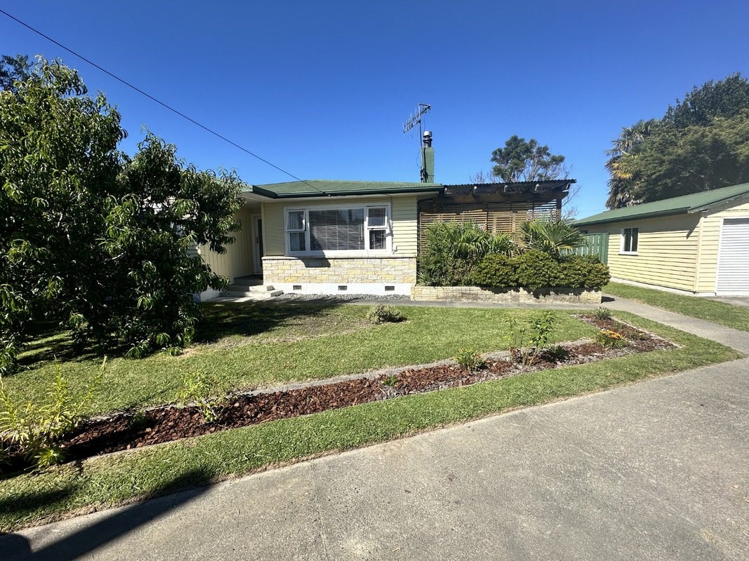 13 Armour Place, Onekawa, Napier - Carousel 2