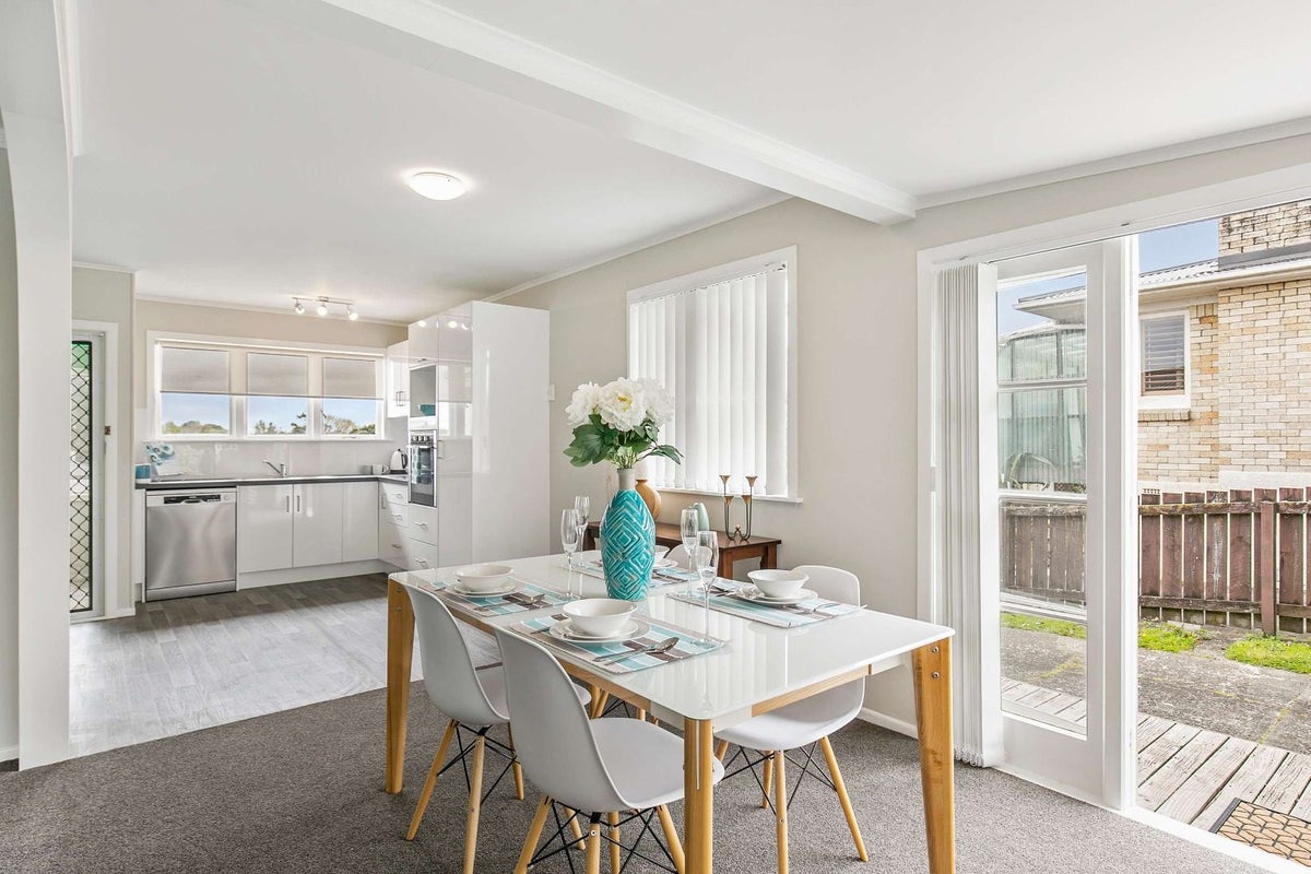 20 Rembrandt Place, Opaheke, Papakura - Carousel 8