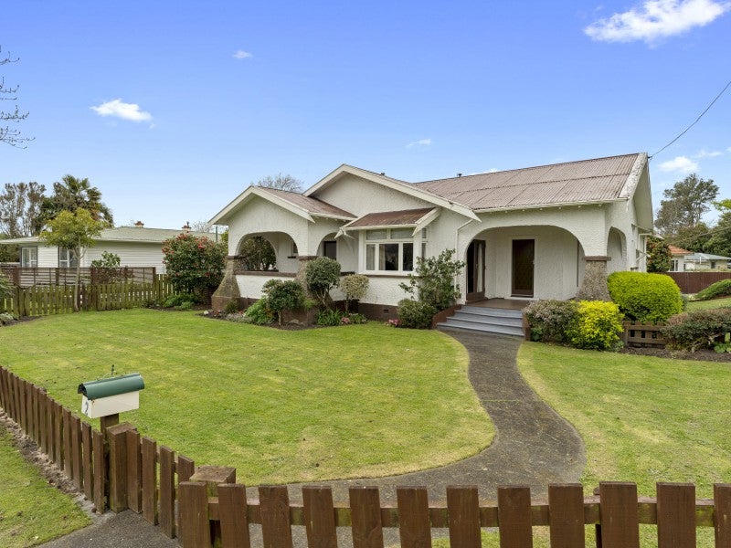 2 Sedgebrook Street, Whanganui East, Whanganui - Carousel 2