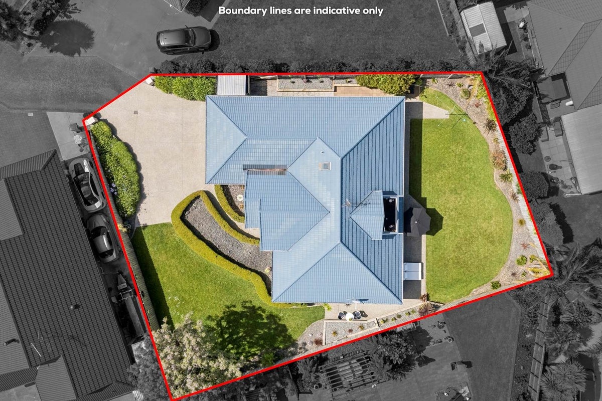63 Lothian Brae, Wattle Downs, Auckland - Carousel 21
