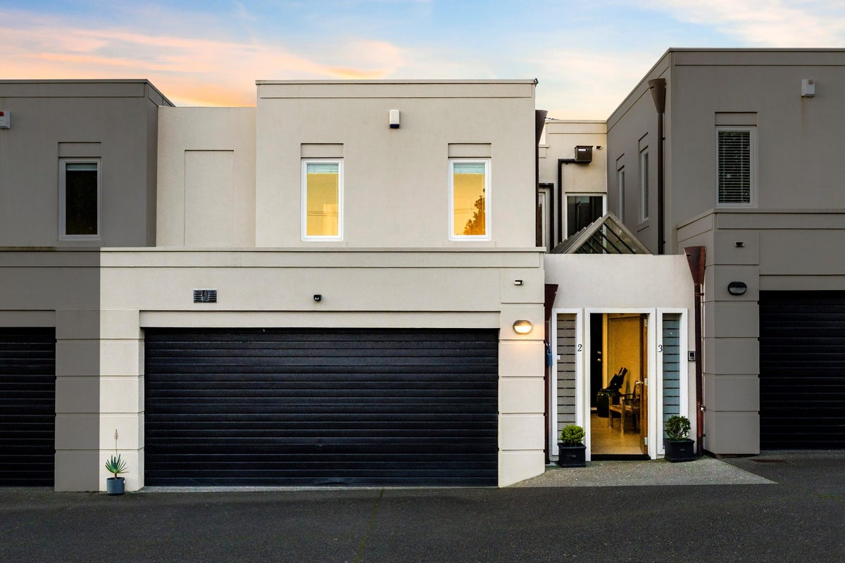 2/114 St Johns Road, Meadowbank, Auckland - Carousel 1