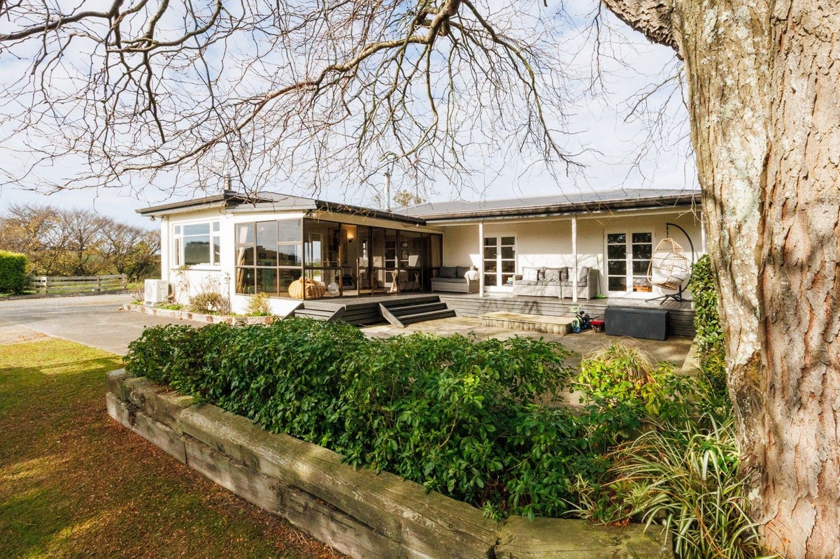 2139 State Highway 3, Sanson, Palmerston North - Carousel 2