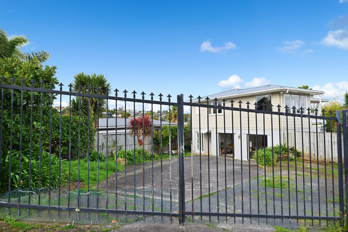 49 Tiverton Road, Avondale, Auckland - Carousel 20