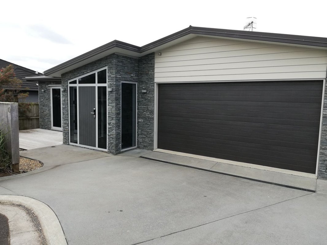 13 Ruske Place, Grandview Heights, Hamilton - Carousel 1