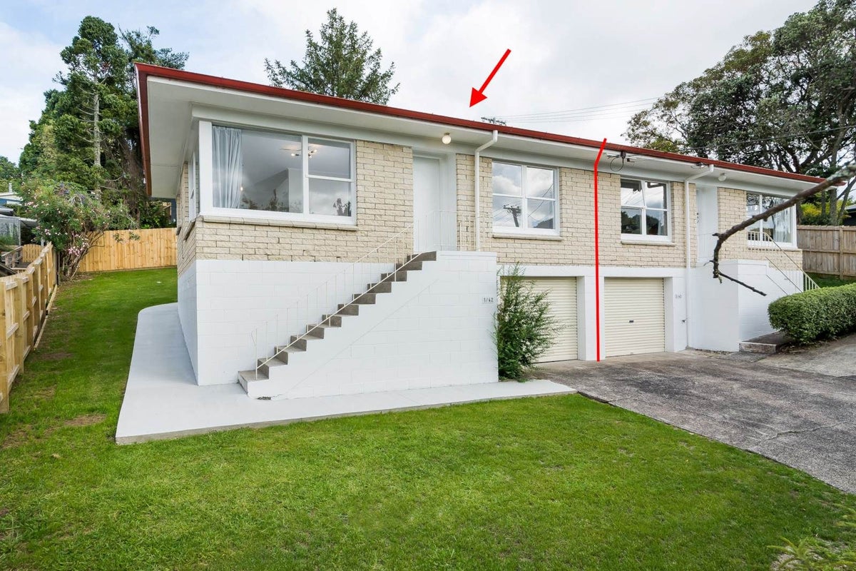 1/42 Hogans Road, Glenfield, Auckland - Carousel 1