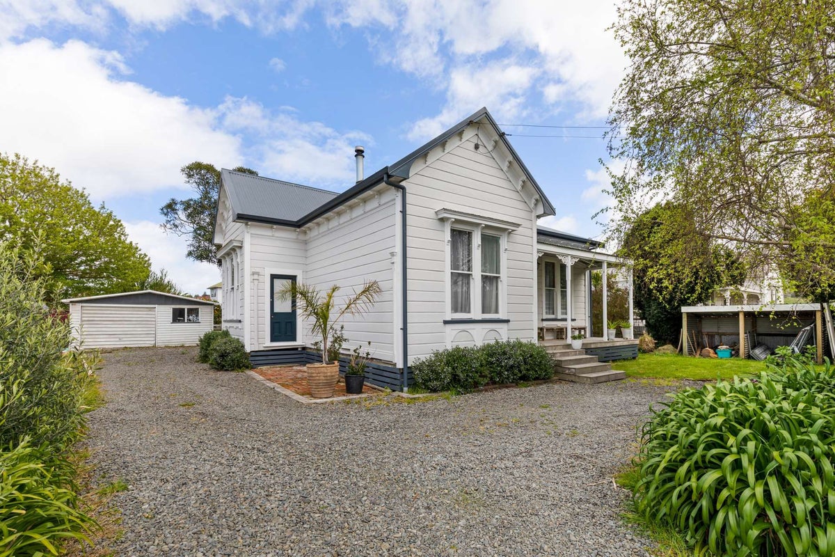 25 Kaikokopu Road, Aramoho, Whanganui - Carousel 1