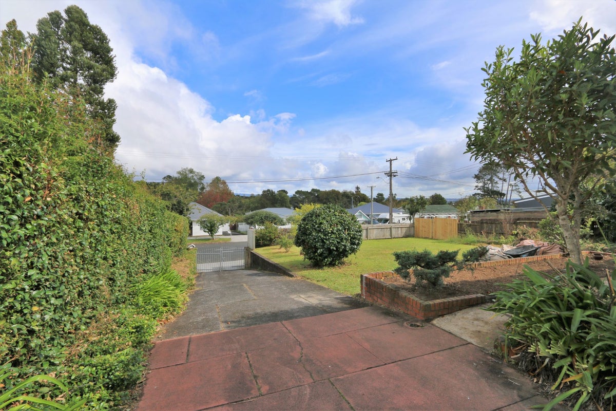 246 Whitney Street, Blockhouse Bay, Auckland - Carousel 2