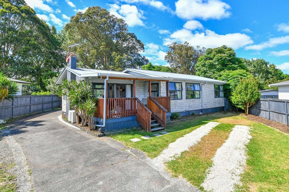 13 Romney Place, Manurewa, Auckland - Carousel 1
