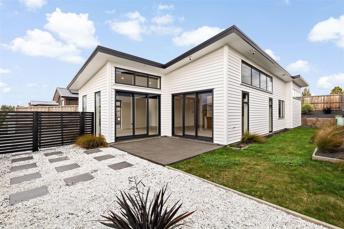 24 Sarikei Avenue, Northwood, Christchurch - Carousel 2
