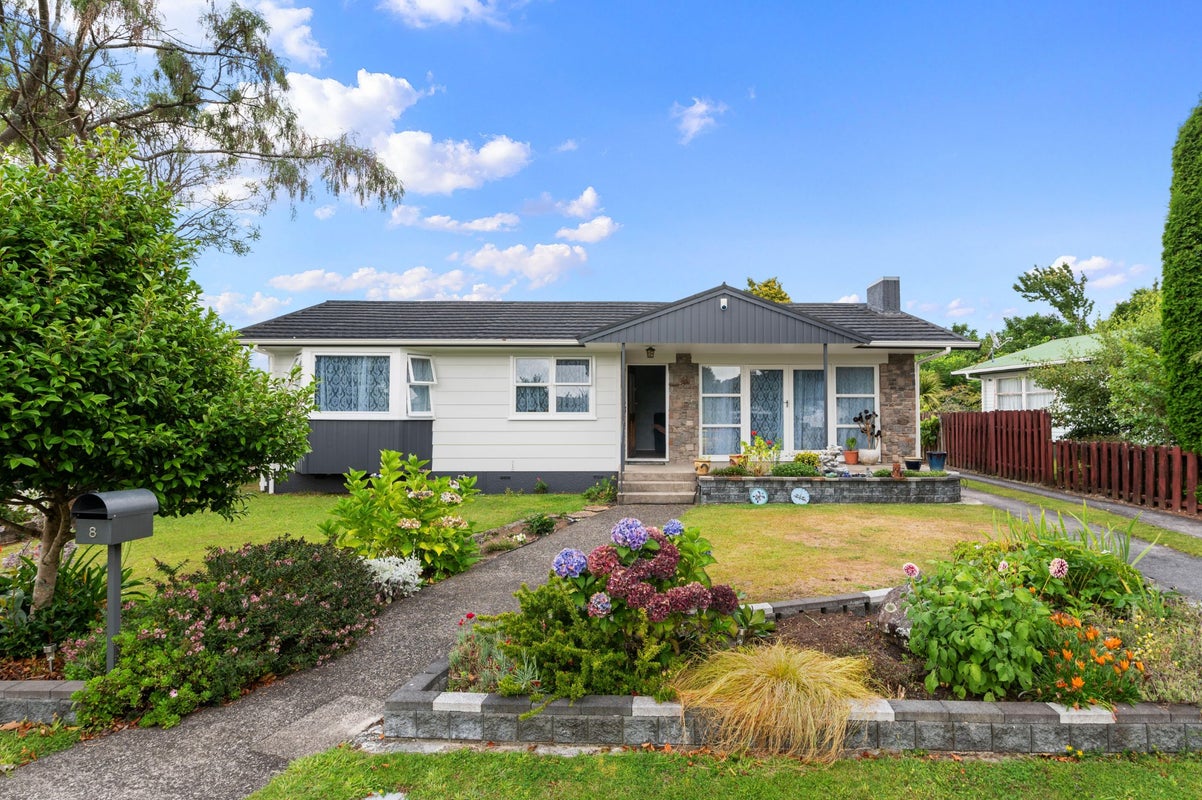 8 Joanne Crescent, Pukehangi, Rotorua - Carousel 2