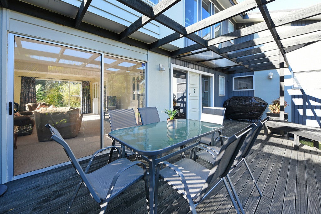 17 Bowline Place, Whitby, Porirua - Carousel 1