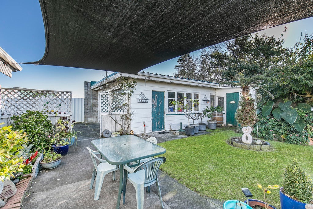 52 Third View Avenue, Beachlands, Auckland - Carousel 2