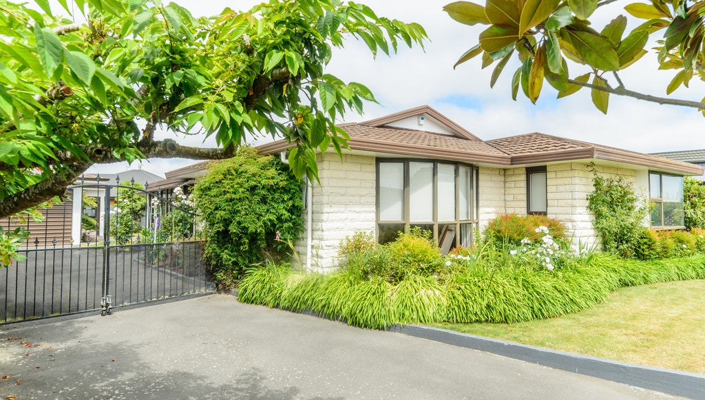 10 Ashby Grove, Kaiapoi, Kaiapoi - Carousel 1