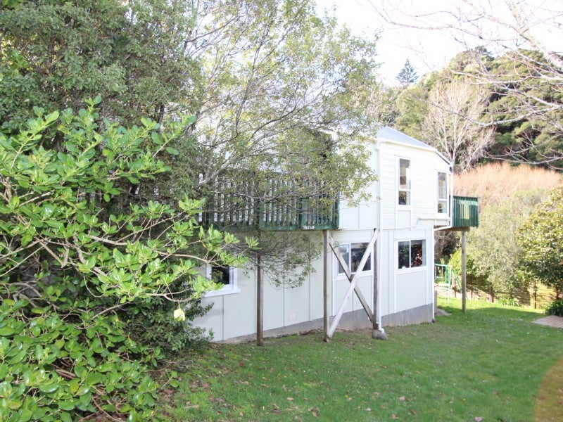 25 The Companionway, Whitby, Porirua - Carousel 1