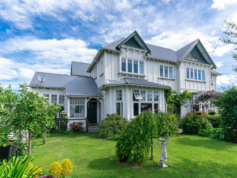 10 Osborne Road, Amberley, Amberley - Carousel 1