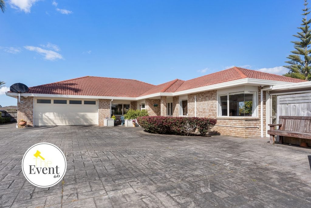 176 Lakeside Drive, Orewa, Orewa - Carousel 1