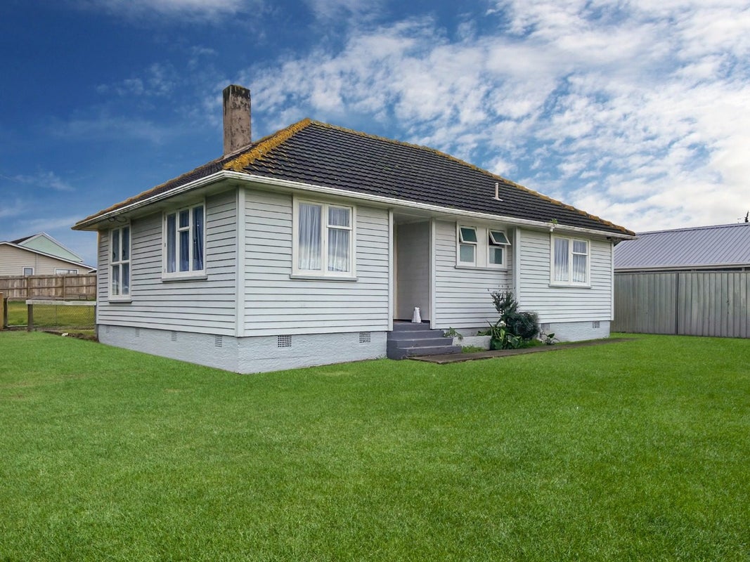 60 Rimu Street, Gonville, Whanganui - Carousel 2