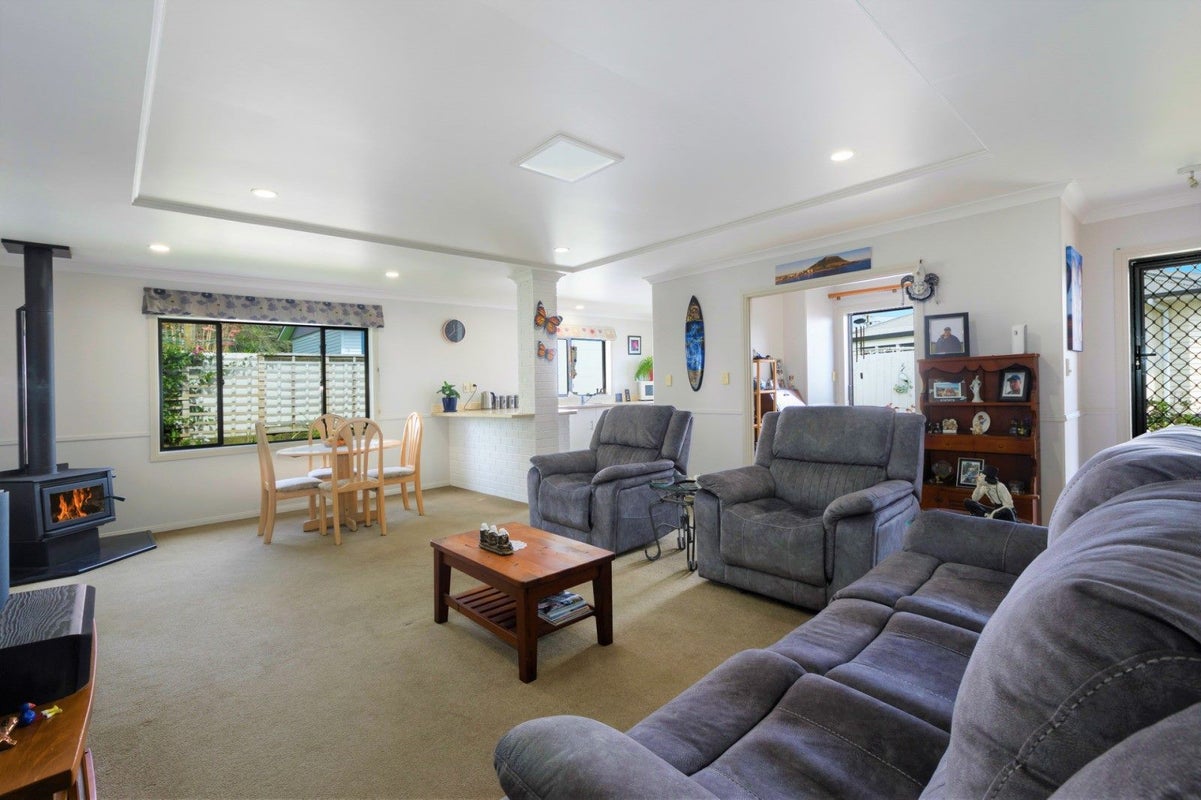 27B Manson Street, Gate Pa, Tauranga - Carousel 2