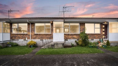 2/4 Inkerman Street, Onehunga, Auckland - Carousel 1