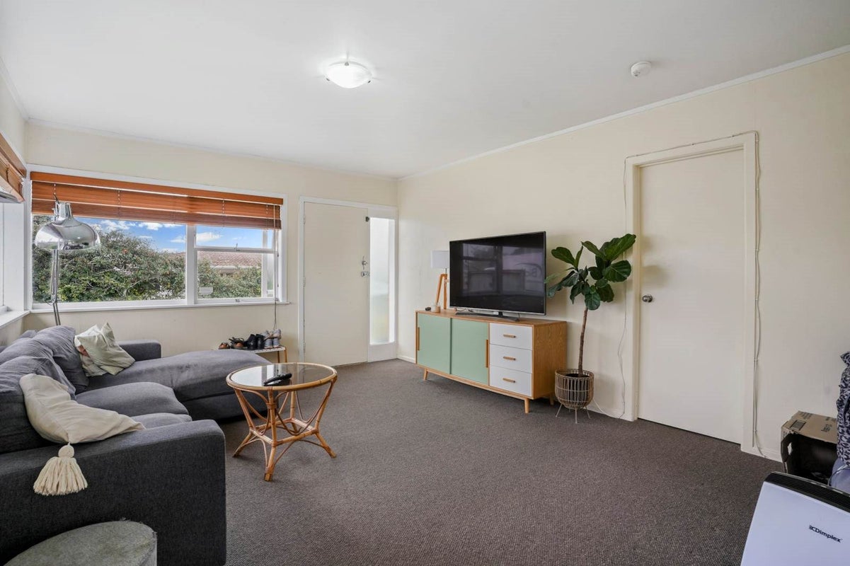 1/11 Esmonde Road, Takapuna, Auckland - Carousel 10