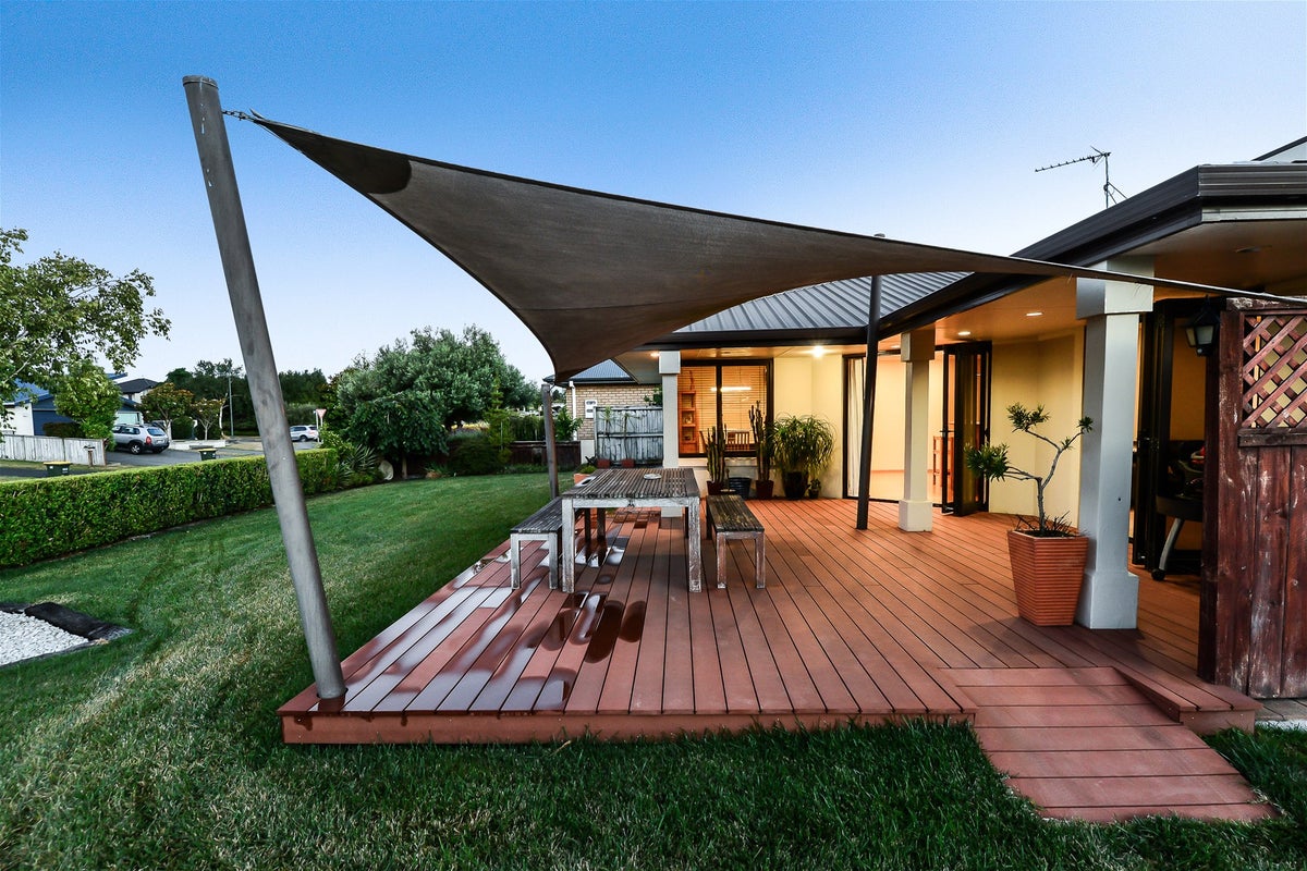 1 Bayswater Court, Huntington, Hamilton - Carousel 2