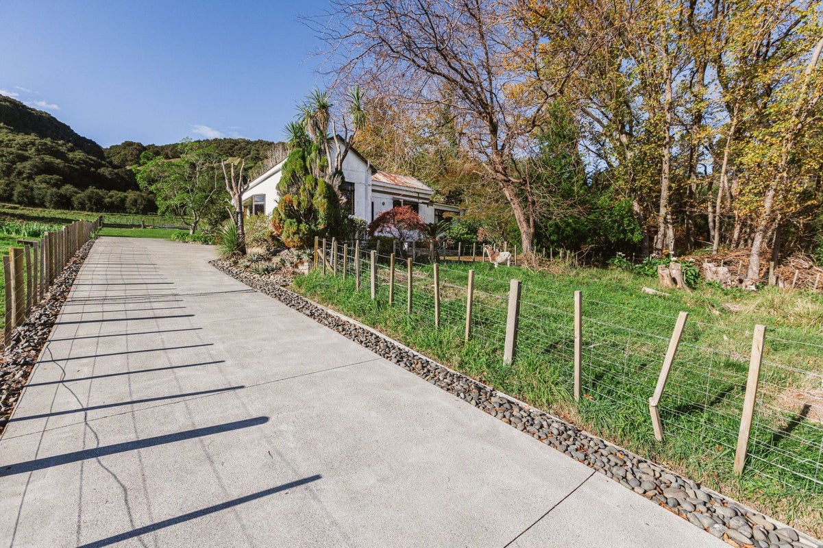 164 HILL RD, BAY VIEW, NAPIER - Carousel 1